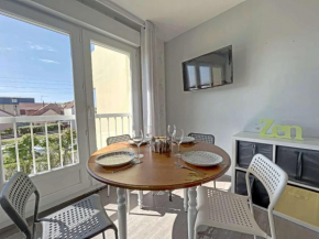Studio 27m² proche mer avec balcon, parking et ascenseur - tout confort ! - FR-1-646-16